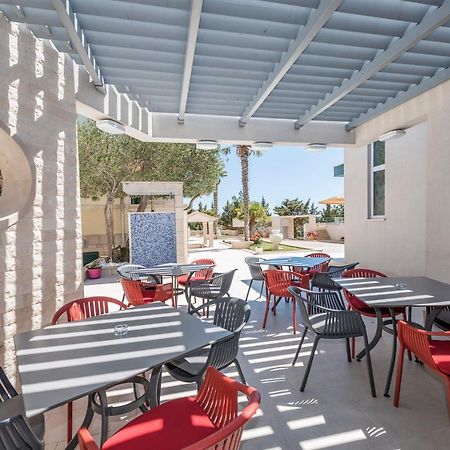 Pool Terrace Sea View Sarkic Apartment Novalja Exterior photo