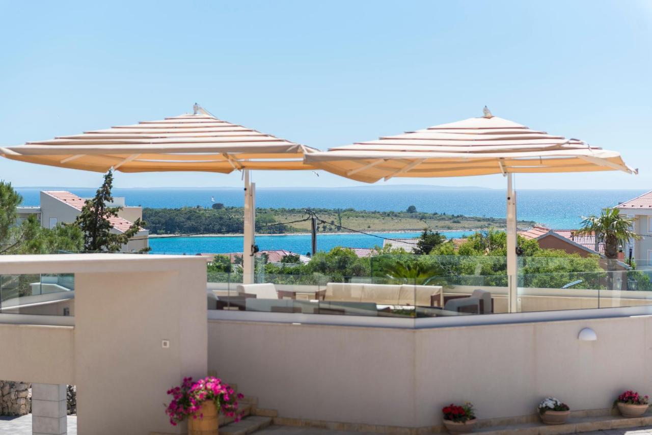 Pool Terrace Sea View Sarkic Apartment Novalja Exterior photo